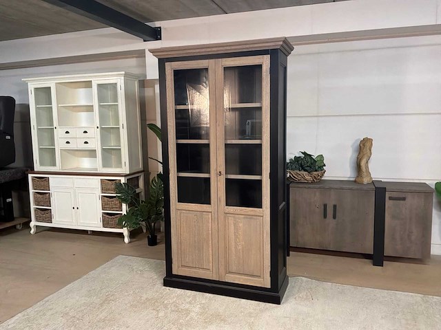 Devin vitrinekast - afbeelding 1 van  12