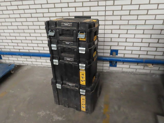 Dewalt - 18v xr - accu gereedschapset - afbeelding 2 van  9