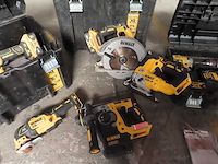 Dewalt - 18v xr - accu gereedschapset - afbeelding 4 van  9