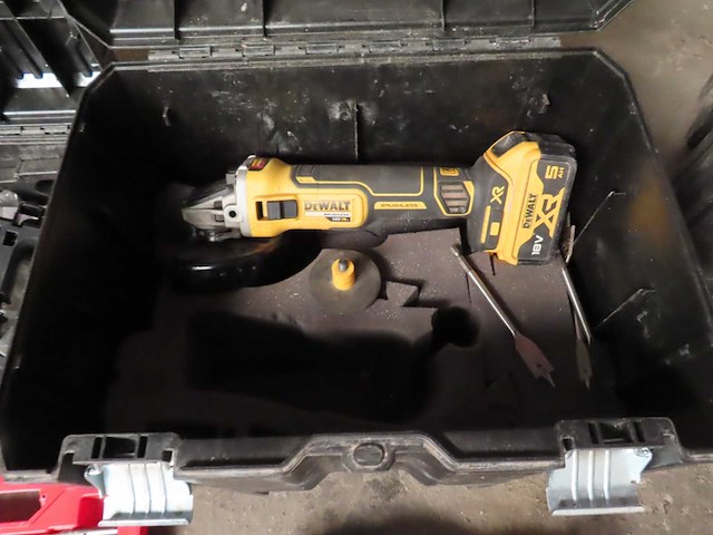 Dewalt - 18v xr - accu gereedschapset - afbeelding 6 van  9