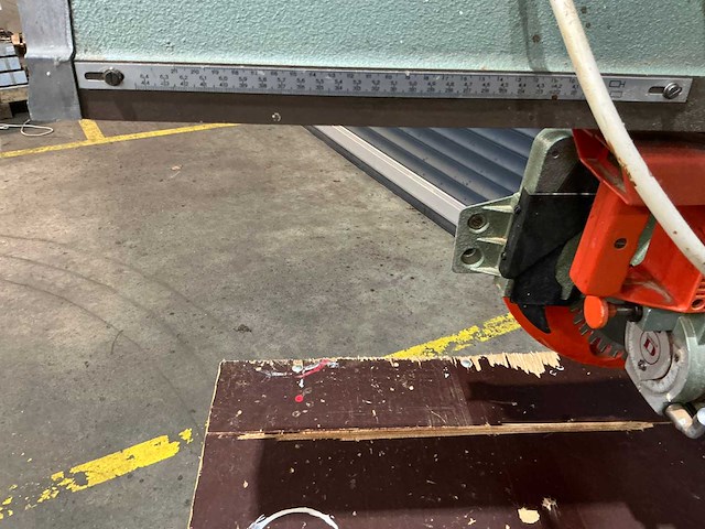 Dewalt - 1980 - radiaalafkortzaagmachine - afbeelding 3 van  15