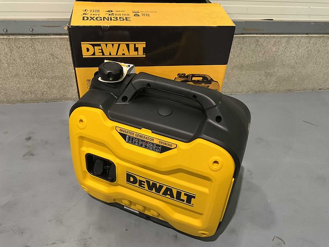 Dewalt - 2026 - dxgni35e - noodstroomaggregaat - afbeelding 1 van  3