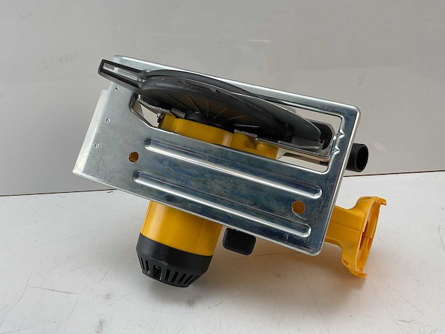 Dewalt - d23700 - cirkelzaagmachine - afbeelding 6 van  7