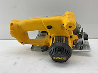 Dewalt - d23700 - cirkelzaagmachine - afbeelding 2 van  4