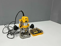 Dewalt - d26203 - freesmachine - afbeelding 7 van  13