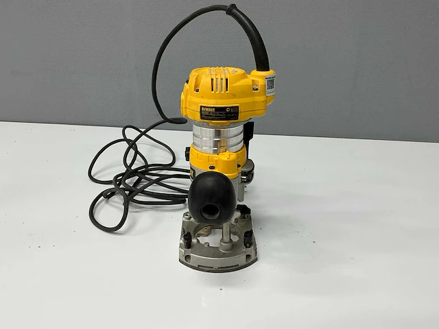 Dewalt - d26203 - freesmachine - afbeelding 13 van  13