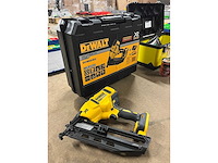 Dewalt - dcn660d2 - accu tacker - afbeelding 1 van  6