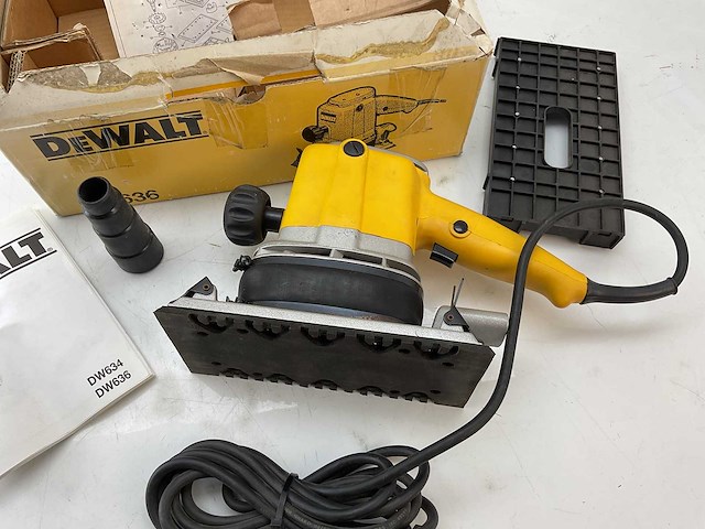Dewalt - dw636-qs - schuurmachine - afbeelding 2 van  6