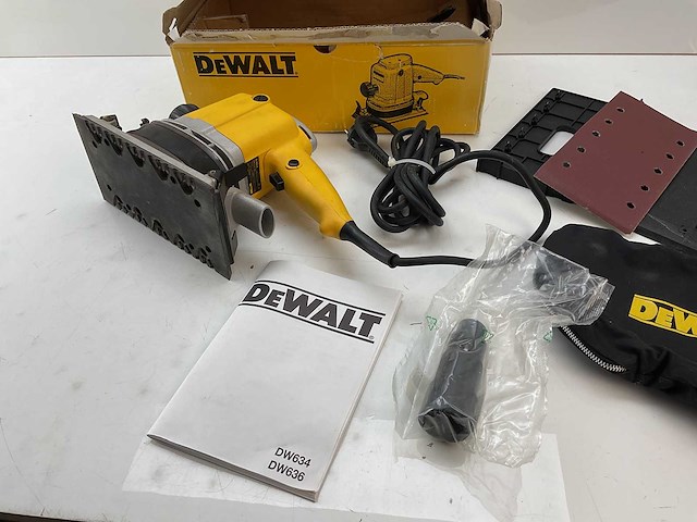 Dewalt - dw636-qs - schuurmachine - afbeelding 4 van  5