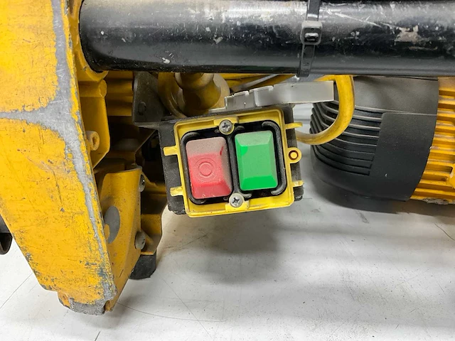 Dewalt - dw743 - tafelcirkelzaagmachine - afbeelding 4 van  7