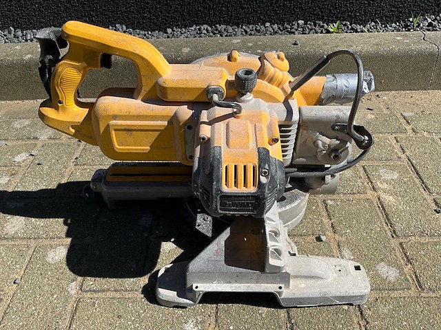 Dewalt - dws774 - q5 - afkortzaag - afbeelding 6 van  6