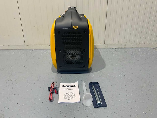 Dewalt - dxgni35e - 3400watt - inverter benzine generator - afbeelding 1 van  3