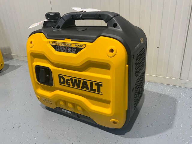 Dewalt - dxgni35e - 3400watt - inverter benzine generator - afbeelding 10 van  16