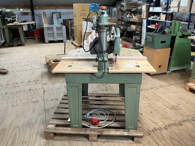 Dewalt 1600 radiaalafkortzaagmachine - afbeelding 6 van  11