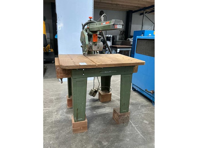 Dewalt 1600/s radiaalafkortzaagmachine - afbeelding 2 van  8