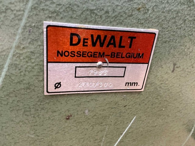 Dewalt 1600/s radiaalafkortzaagmachine - afbeelding 7 van  8