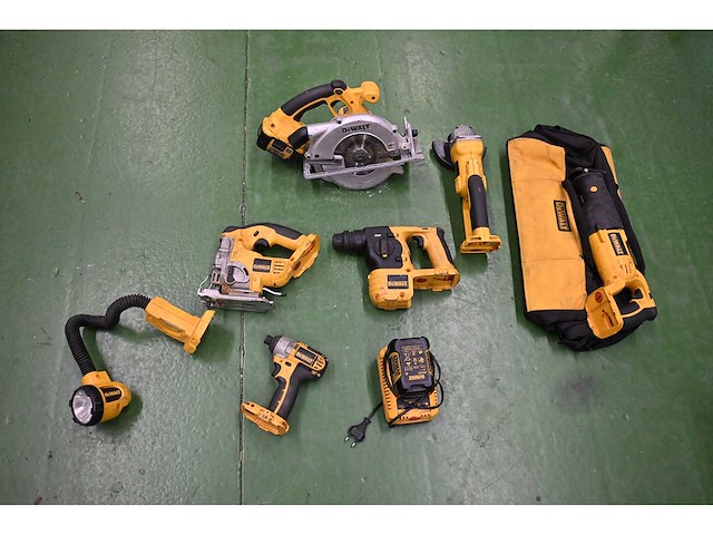 Dewalt 18v 7-delige gereedschapset - afbeelding 1 van  10