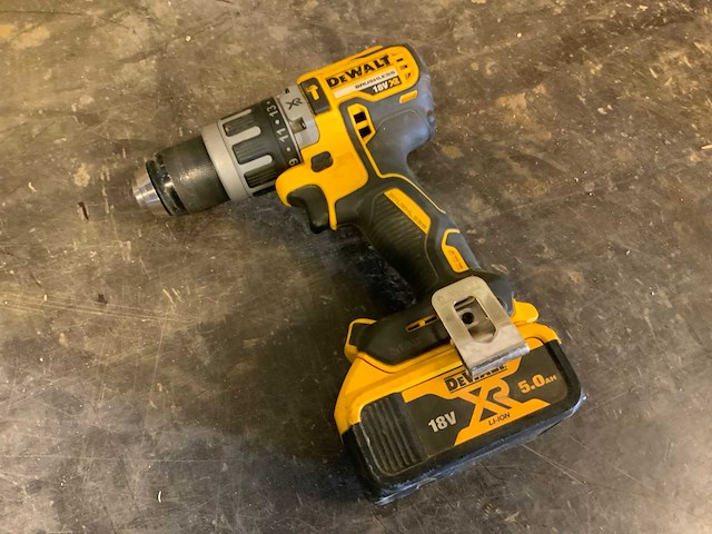 Dewalt 18v dc796 boormachine - afbeelding 2 van  4