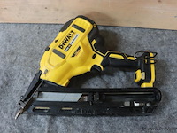 Dewalt 18v xr accu afwerktacker dcn650, 18v, type 1 - afbeelding 1 van  7
