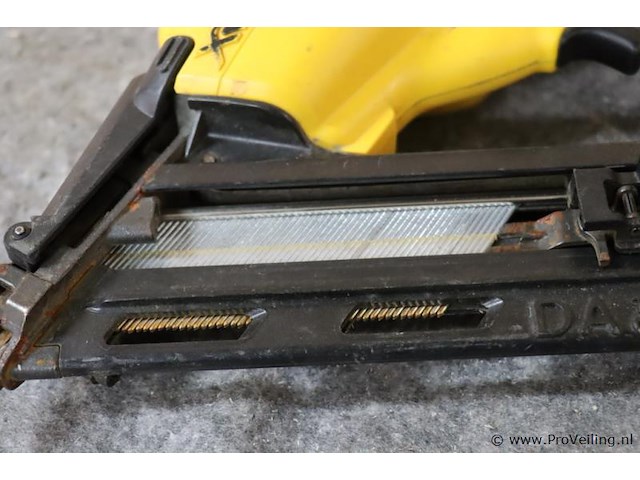 Dewalt 18v xr accu afwerktacker dcn650, 18v, type 1 - afbeelding 4 van  7