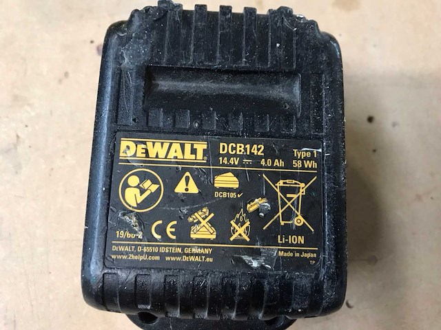 Dewalt accu (6x) - afbeelding 3 van  3