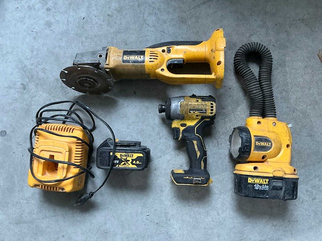 Dewalt accugereedschap - afbeelding 1 van  5