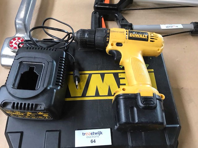 Dewalt boormachine (5x) - afbeelding 1 van  4