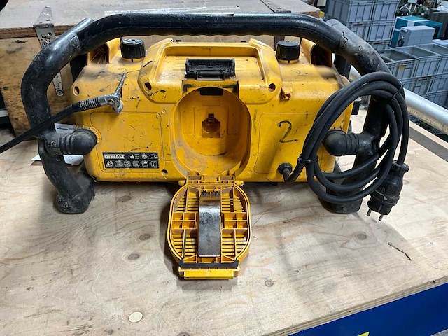 Dewalt bouwradio - afbeelding 1 van  1
