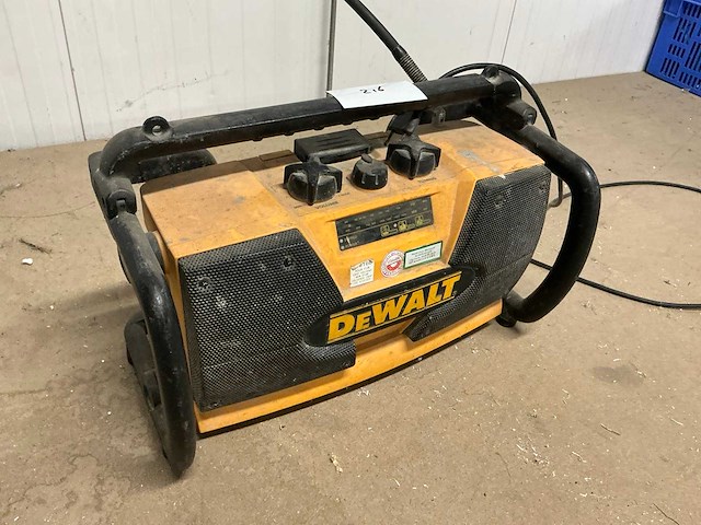 Dewalt bouwradio - afbeelding 1 van  3