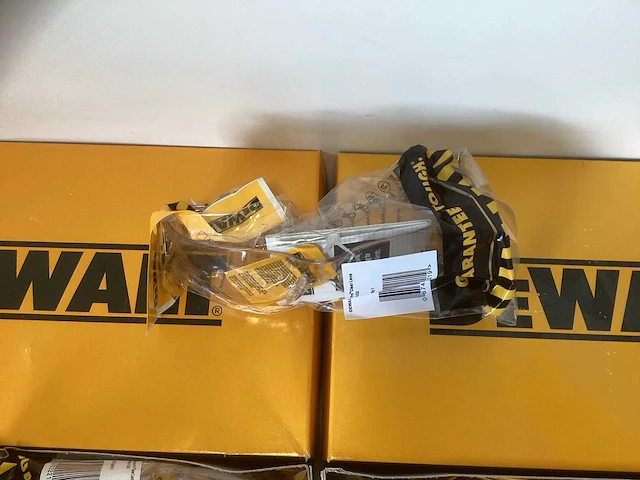 Dewalt contractor pro clear lens veiligheidsbril (dpg52-1d eu) (24x) - afbeelding 1 van  1