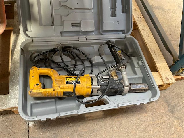 Dewalt d21583 diamantboor boormachine - afbeelding 4 van  4