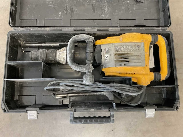 Dewalt d25901 sds-max breekhamer - afbeelding 1 van  3