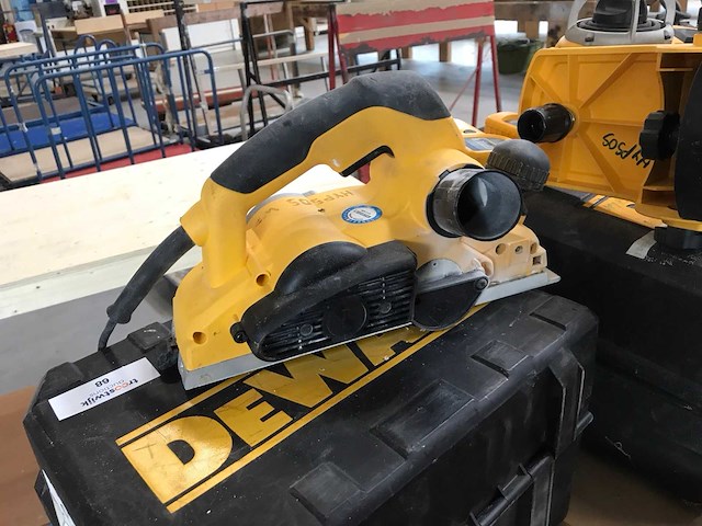 Dewalt d26500 schaafmachine - afbeelding 2 van  2