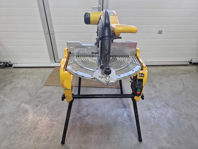 Dewalt d27107-qs combinatiezaag - afbeelding 3 van  6