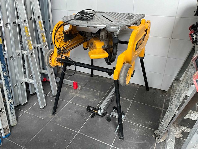 Dewalt d27107-qs combinatiezaag - afbeelding 1 van  6