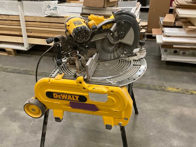 Dewalt d27107 (type 7) combinatiezaag - afbeelding 5 van  8