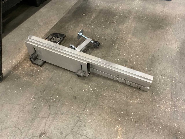 Dewalt d27107 (type 7) combinatiezaag - afbeelding 8 van  8