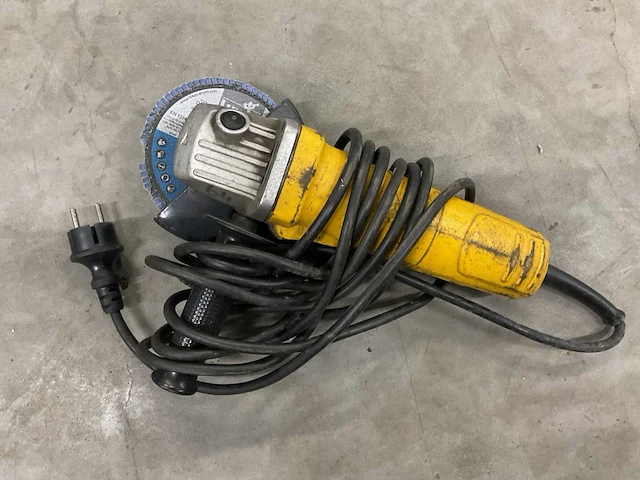 Dewalt d28153 haakse slijpmachine - afbeelding 2 van  4