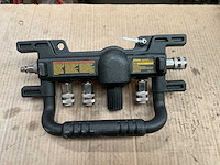 Dewalt d55040 quadraport air line splitter - afbeelding 3 van  4