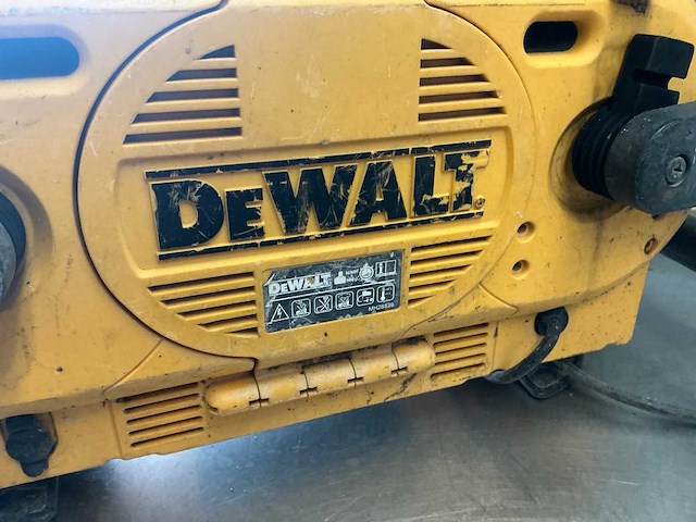Dewalt dc011/gbqw bouwradio bouwradio - afbeelding 6 van  7