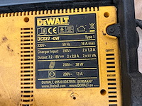 Dewalt dc022- qw bouwlamp met oplader - afbeelding 6 van  6