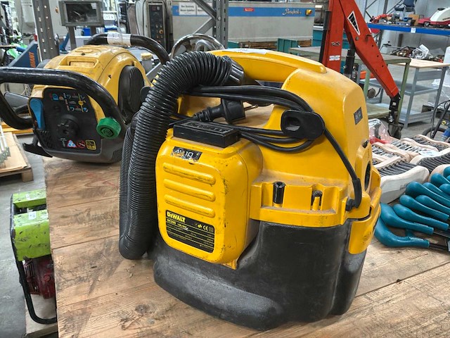 Dewalt dc500 industriële stofzuiger - afbeelding 1 van  5