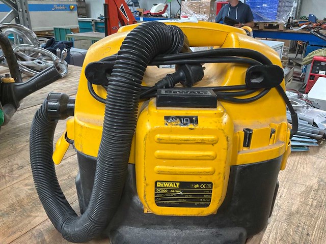 Dewalt dc500 industriële stofzuiger - afbeelding 2 van  5