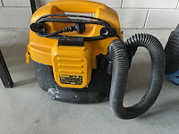 Dewalt dc500 stofzuiger op accu - afbeelding 1 van  4