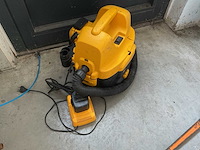 Dewalt dc500 stofzuiger op accu - afbeelding 2 van  2