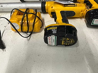 Dewalt dc547 accu kitpistool (2x) - afbeelding 4 van  5