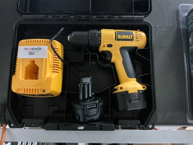 Dewalt dc750 accuboormachine - afbeelding 1 van  3