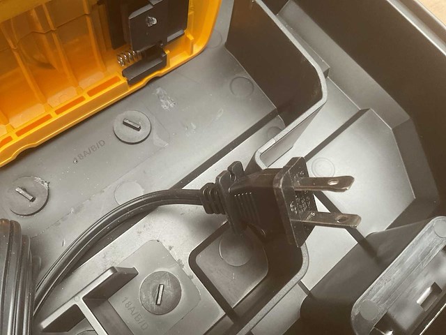 Dewalt dc901 boormachine - afbeelding 1 van  1