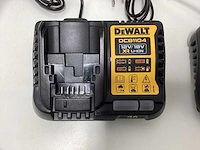 Dewalt dcb1104 12v / 18v xr acculader (2x) - afbeelding 1 van  5