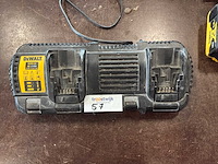 Dewalt dcb132 lader en accu’s (3x) - afbeelding 1 van  1